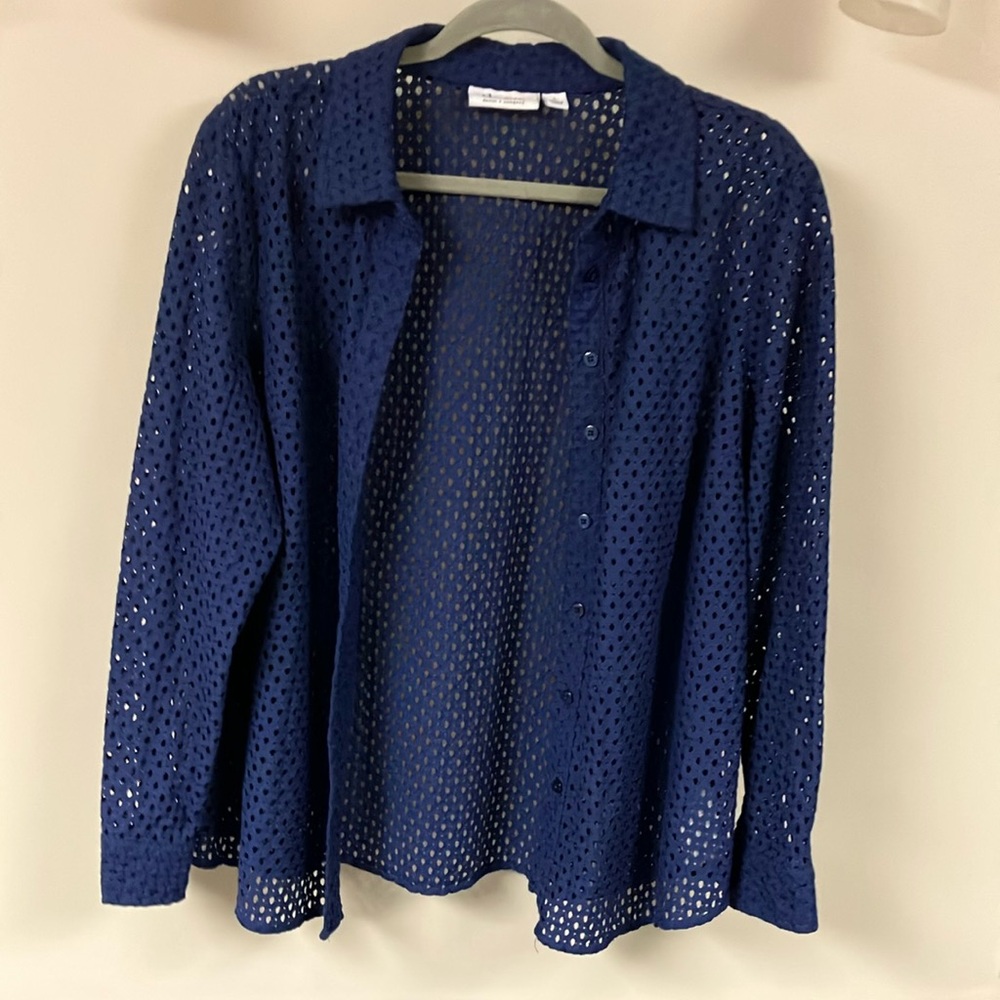 3/$15 ❤️ Denim & Co navy blue open weave shirt or coverup L 14